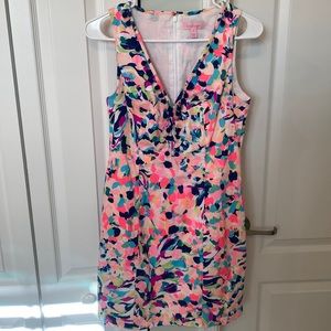 Beautiful and bright colored Lilly Pulitzer size 0 dress!